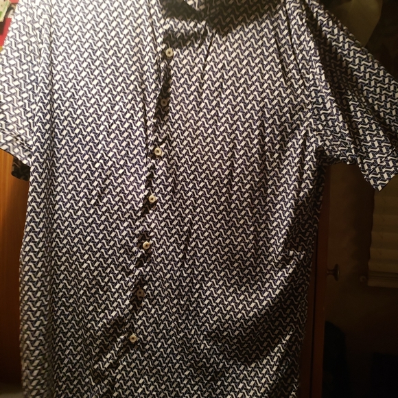 Mens clothing - Picture 1 of 2